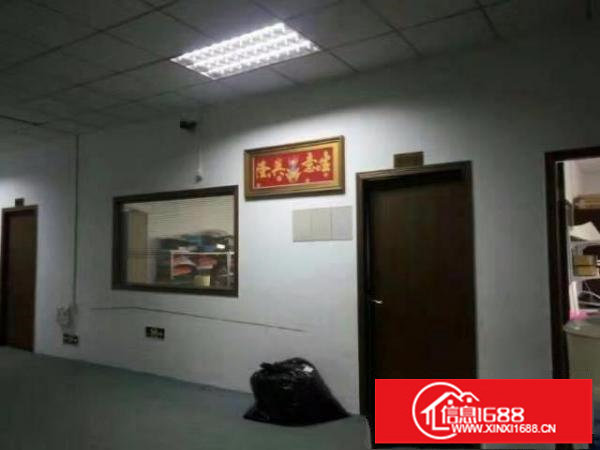 龙岗南联新出楼上1100平米带办公室厂房出租