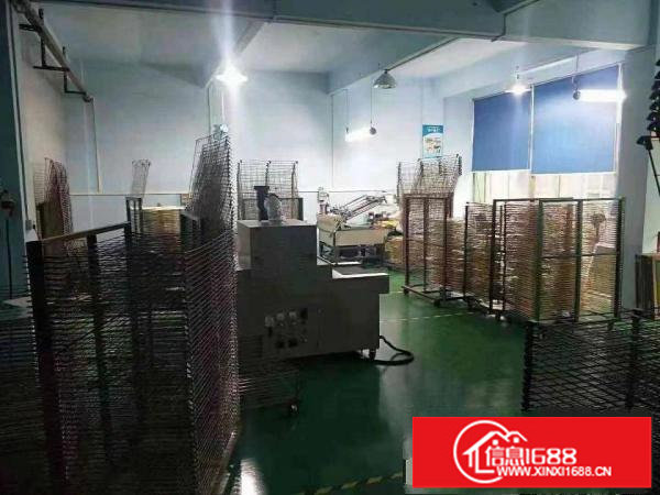 出租龙岗区嶂背新出楼上300平精装修厂房