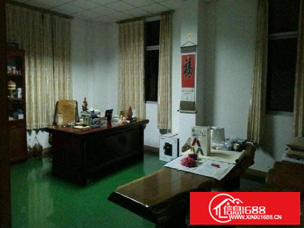 坑梓龙湾路口厂房1600平米