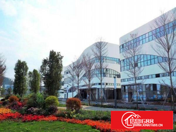 8000平方至10600平方，一期建筑12万平方