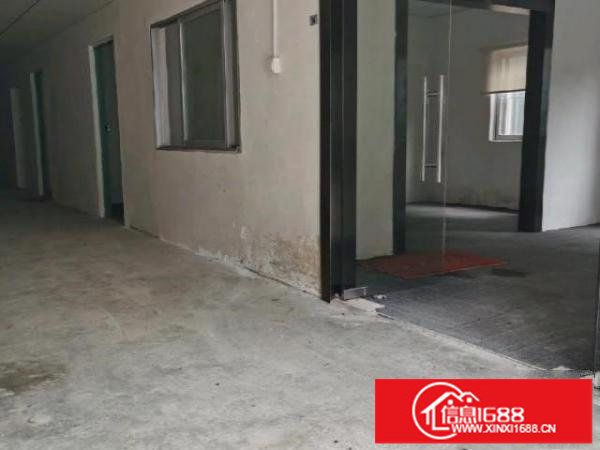 镇中心独院厂可办公有宿舍水电齐全有停车位