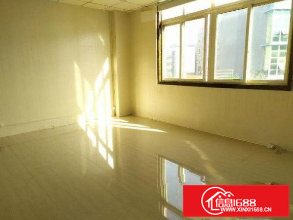 龙岗南联地铁口原房东420平精装办公室出租