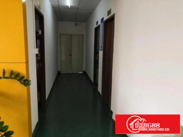 沙井共和新和大道边上新出楼上350平带装修厂房