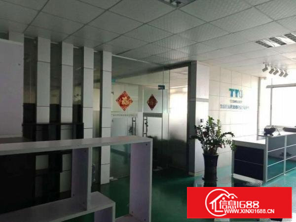 （6680打包价出租）实业客转租楼上600平精装修厂房出租