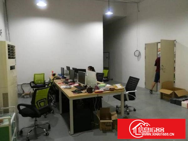 坂田杨美地铁站220平方带精装厂房出租