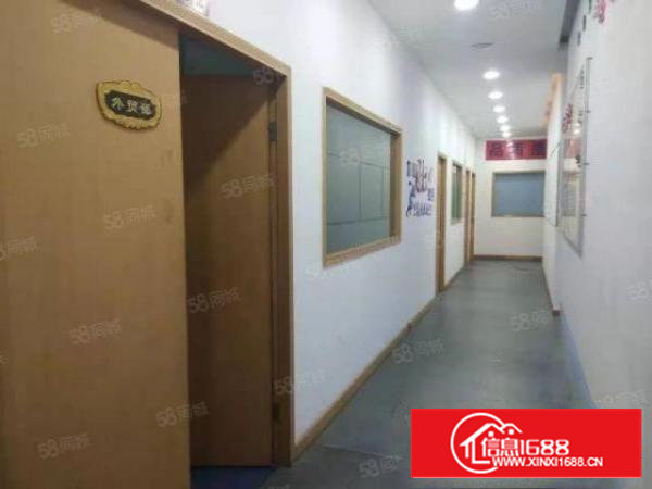 石岩物流园旁楼上厂房600平方，带精装修