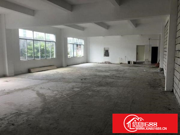 坪山汽车站旁二楼厂房330平方出租送装修期长便宜