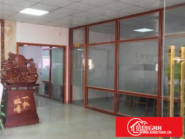 新出！平湖辅城坳工业区三楼1100平方带办公室装修厂房出租