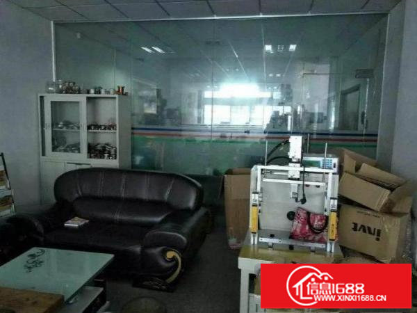 出租龙岗区横岗一楼1100平米，带装修厂房