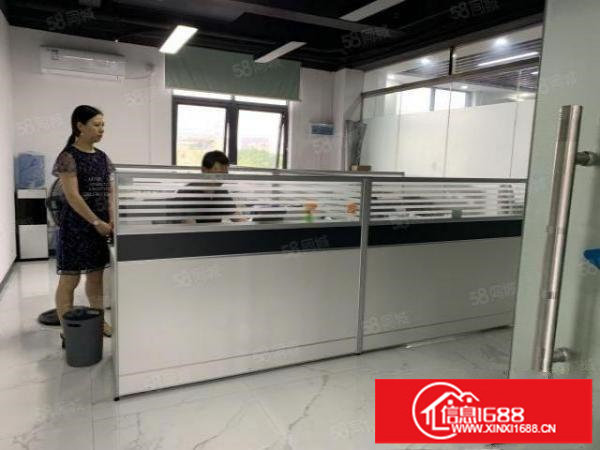 观澜福民400平，带豪华精装办公室，前台仓库，适合电商办公