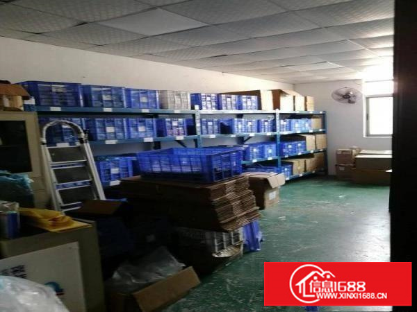 横岗永湖地铁站350平方精装修厂房出租，拎包入住