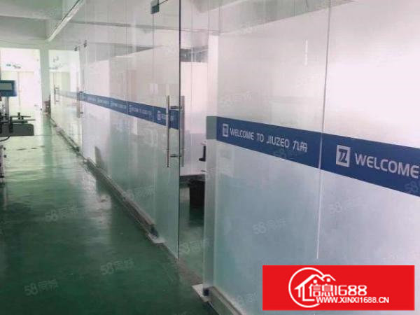 华南城附，820平方现成水电办公室装修厂房出租