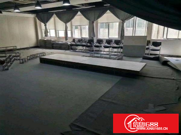 横岗六约地铁站边11000平方独院厂房出租