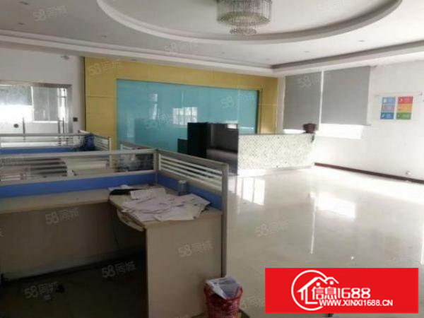 坪山高铁站旁边整层厂房900平现成装修办公室地坪