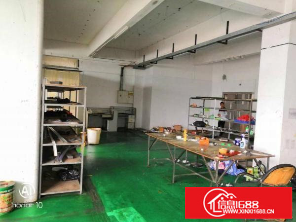 横岗永湖地铁站新出380平方带装修厂房，低价出租