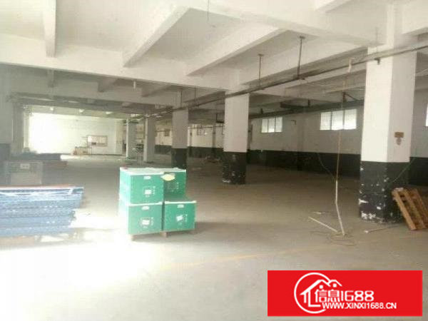 平湖中心小学附近三楼带电梯400平米17元出租