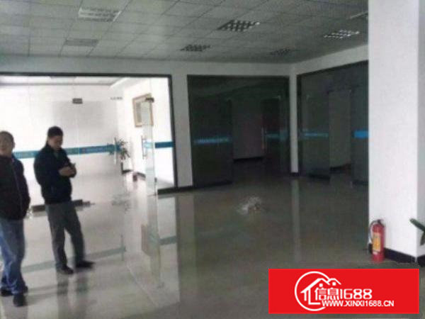 清溪樟木头独院标准厂房一楼1200平方出租精装修拎包入驻