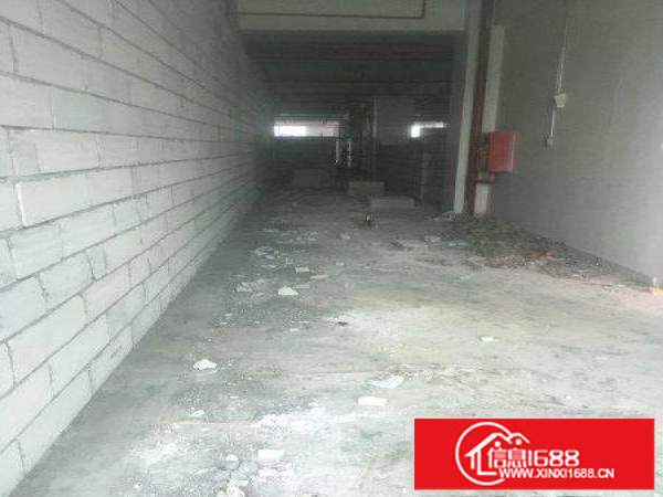 福永4楼2750平，层高4M，大车进出方便，带货梯