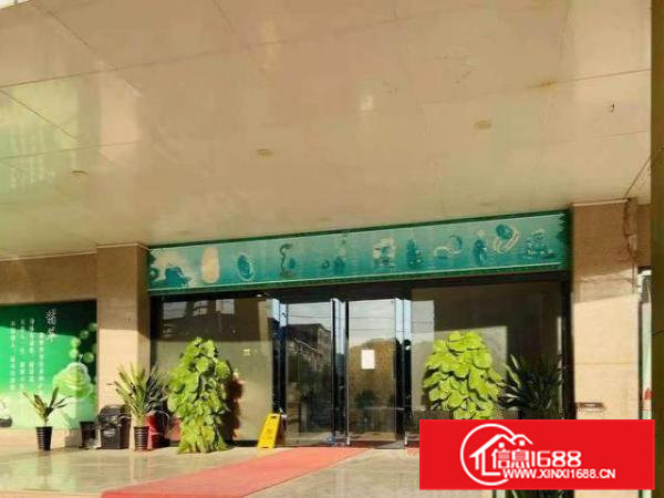 一楼厂房1300平方适合电商贸易展厅餐饮行业独院有车位