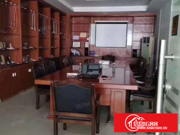 龙岗坪地楼上300平有地坪漆带装修现成办公室。