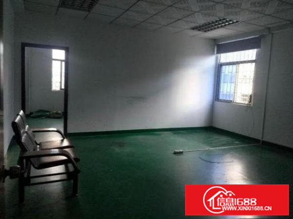 三中本园区新空出楼上带装修380平方