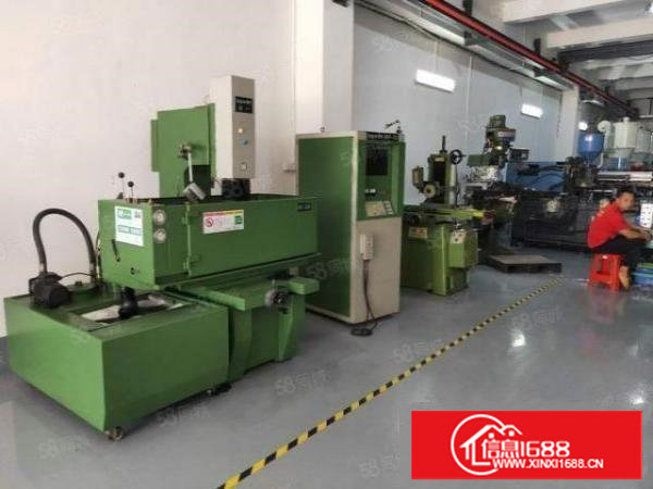 长安锦厦新出一楼400平方，基本电费80KV全新地坪漆办公室