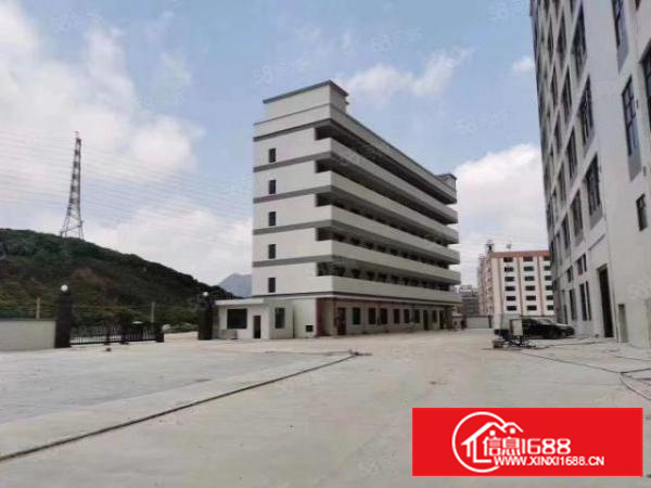 寮步石龙坑靠松山湖边独院九成新带装修厂房出租总面积7000平