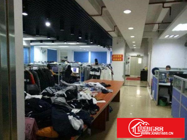 坪地教育中路新出独院厂房2楼300平方带地坪漆办公室