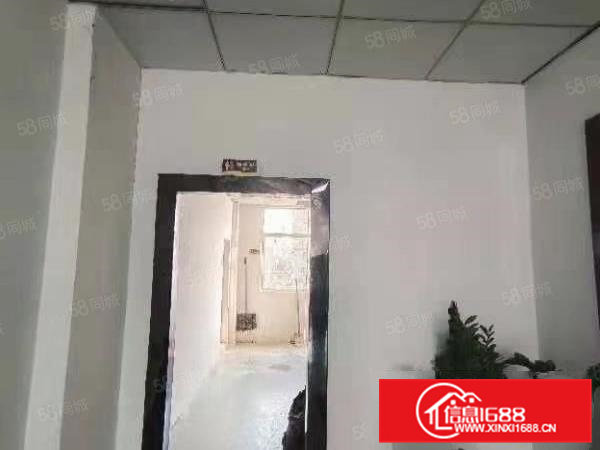 塘厦高速口附近新出楼上带装修厂房650平方出租，有大电缆