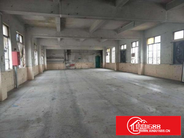 主干道旁！清湖头标准1楼650平厂房出租，空地超大，出入方便