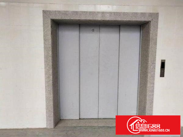 虎门寨现成精装修厂房5300平方水电齐全，可办环评楼上整层无