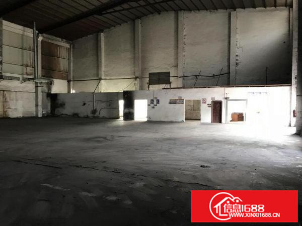 黄江镇靠山边钢构12米高厂房出租，空地大，