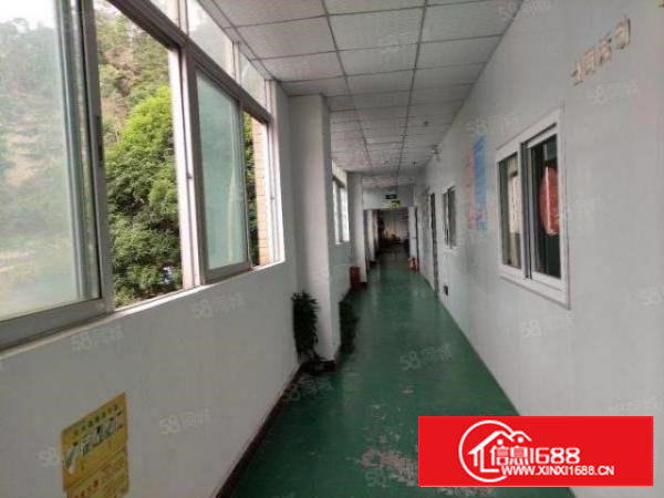 石岩地铁口原房东花园式厂房1000平招租，适合各行各业