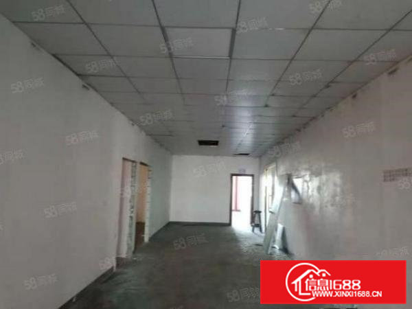 大岭山杨屋楼上800平方厂房出租，带办公室，地坪漆，水电齐全