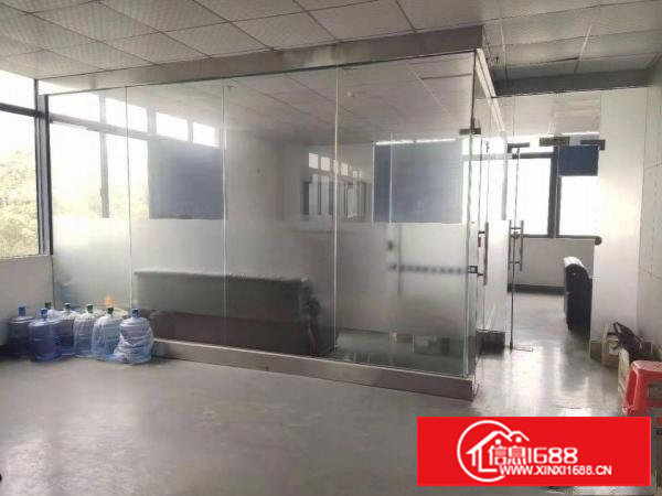 长安沙头沙区，新出楼上1000平带精装修办公室，车间水电齐全