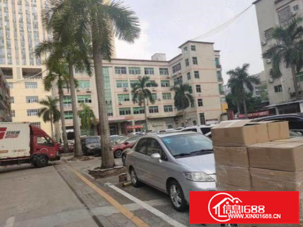 龙岗平湖地铁站附近3万平厂房仓库办公室出租，200平起可分租