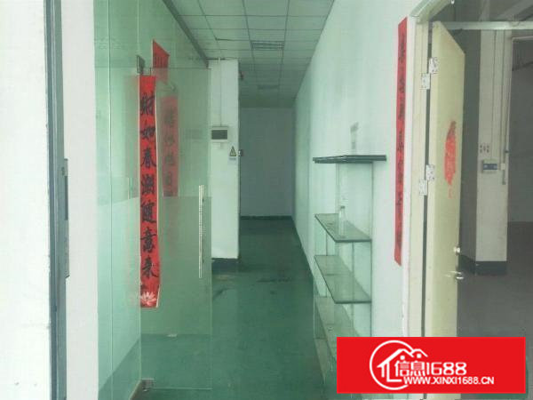 厂房通风采光很好，水电齐全