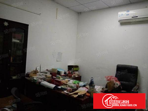 长安沿江高速附近楼上精装修500平方厂房出租，园区空地大