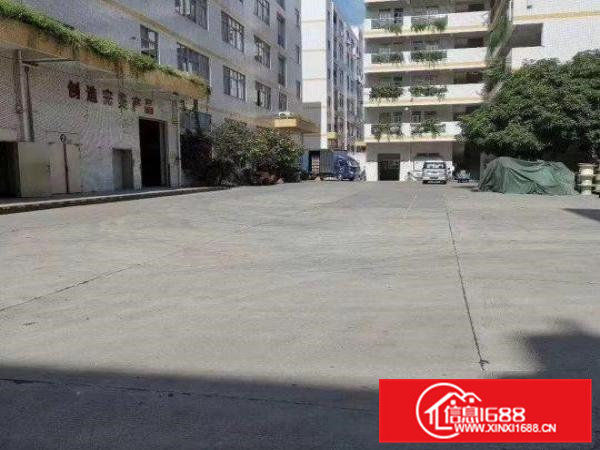 临深楼上无尘车间1150方，带办公室，无转让费