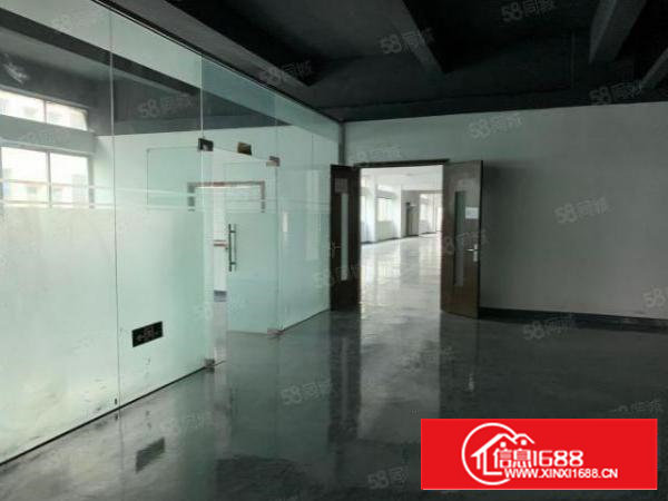 石岩北环6号线地铁口整层2460平，精装修无转让费厂房出租