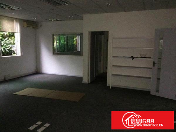 靓房900平横岗独栋厂房三层可分租价格18整租