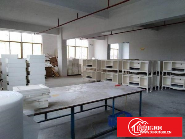 秋长白石600平现成丝印、喷油厂房三相电工业园内