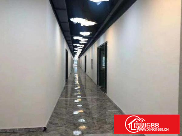 原房东重工业厂房出租。