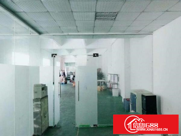 急龙岗龙城广场地铁附近一楼厂房750平米带装修