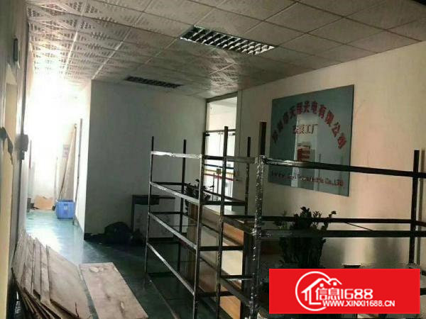 凤岗雁田4楼1000平厂房，带精品办公室装修