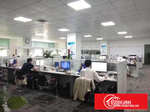 新出石岩园岭原房东3500平方独门独院厂房出租300起分租