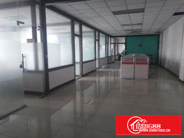 石岩料坑大道旁原房东楼上带精装修厂房1200平出租