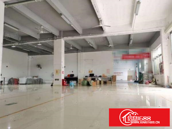 坂田雅园地铁站旁！一楼精装厂房办公室仓库2000平！可分租！
