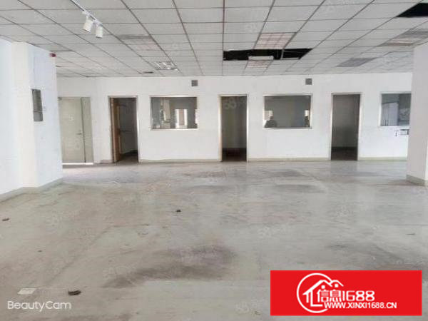 茶山新空出独院厂房三层8200平，证件全，大路边原房东出租