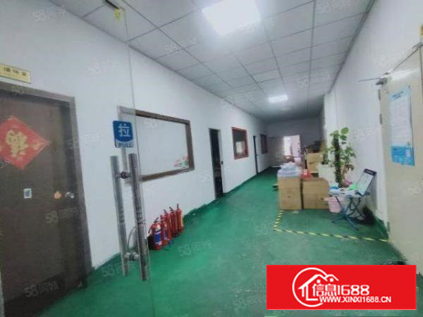 沙井大型工业区新出楼上650平精装修厂房水电齐全可直接入驻